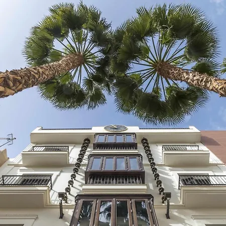 The Clock House Luxury Urban Aparthotel