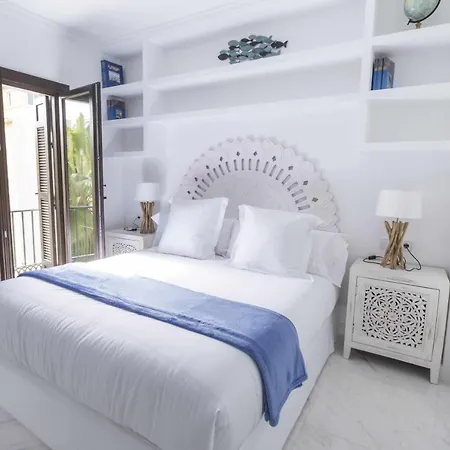 The Clock House Luxury Urban Málaga