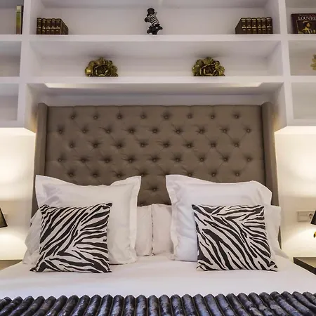 The Clock House - Luxury Urban شقة فندقية
